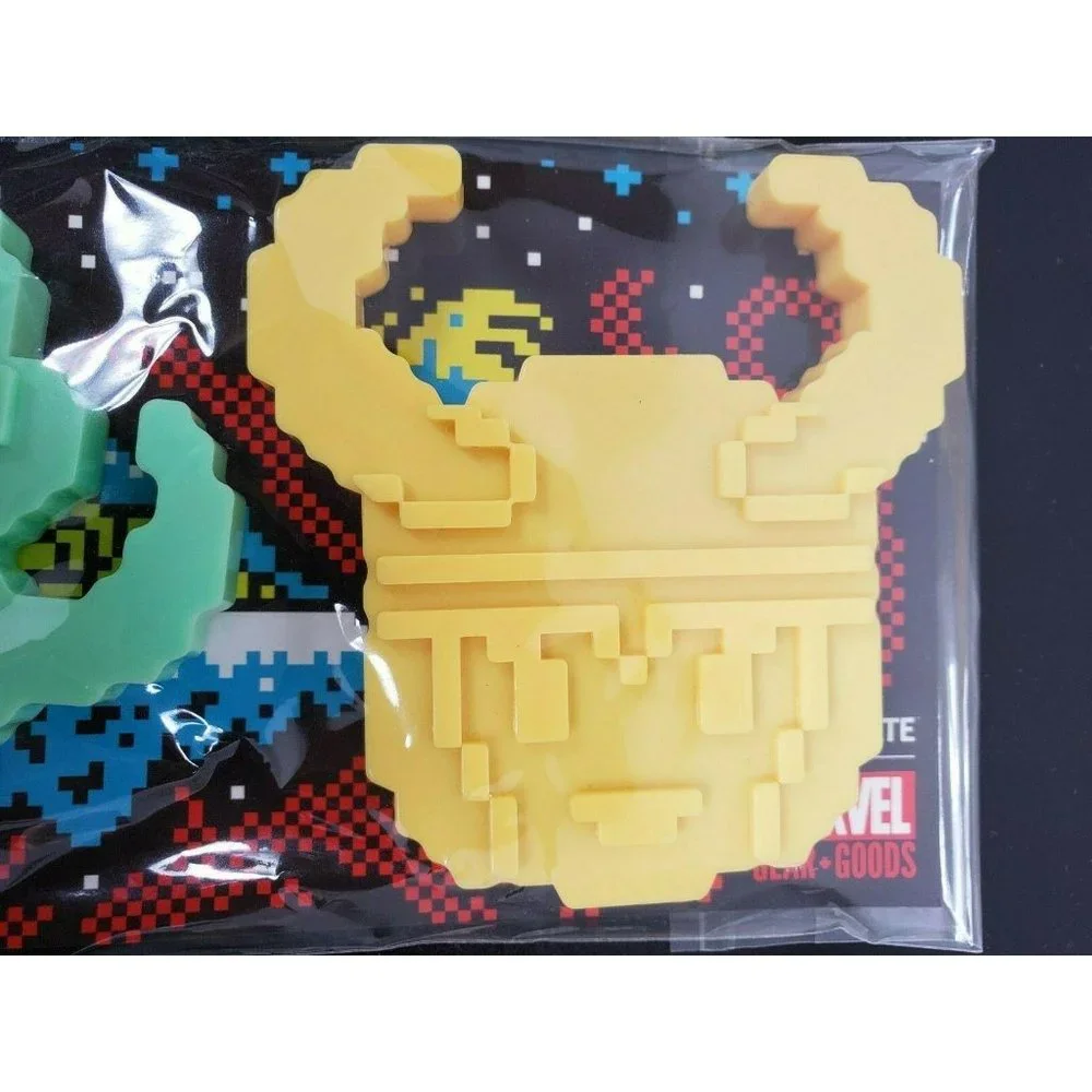 Loot Crate Marvel 8-Bit Asgard‎ Cookie Cutters feat
